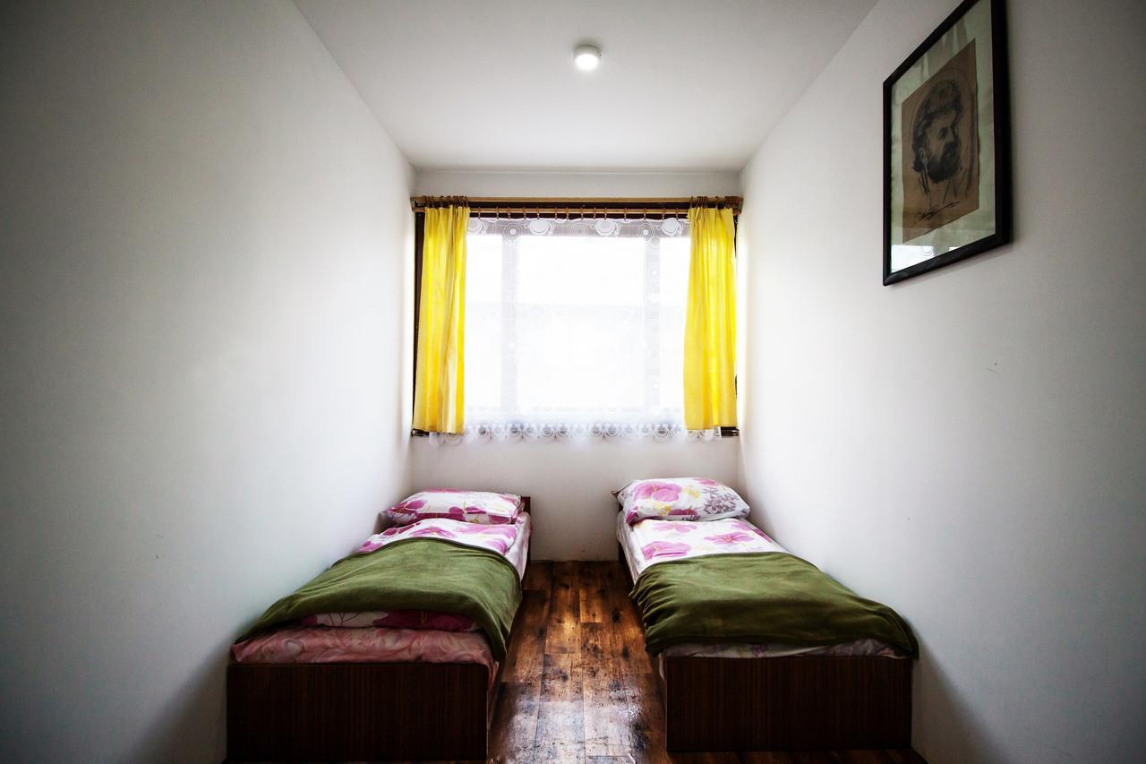 Kremenaros Hostel Ustrzyki Gorne Luaran gambar