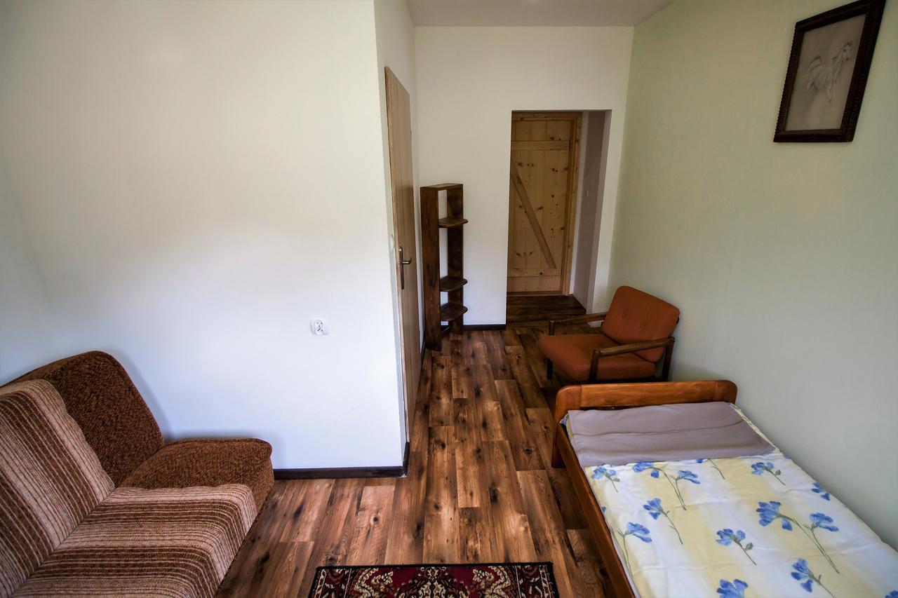 Kremenaros Hostel Ustrzyki Gorne Luaran gambar